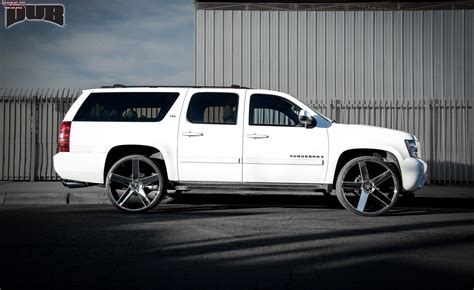 Chevrolet Suburban Dub Baller S115 Chrome 28 X 10