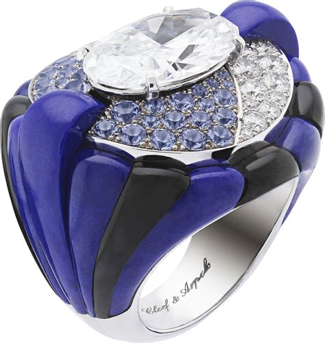 Peau D Ane Racont Par Van Cleef Arpels Luxsure