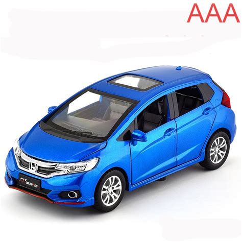 1：32 Honda Jazz Fit Gk5 Alloy Diecast Car Miniature Toy Birthday Present Pull Back Soundandlight