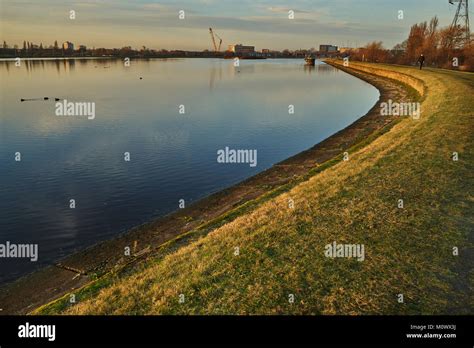 walthamstow wetlands reservoir Stock Photo - Alamy