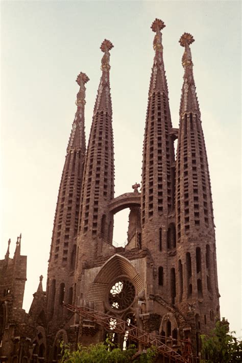 Reverso Campanarios Fachada De La Natividad 1973 Templo Expiatorio