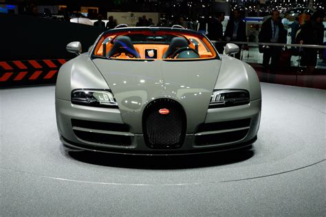 Bugatti Grand Sport Vitesse Debut At Geneva