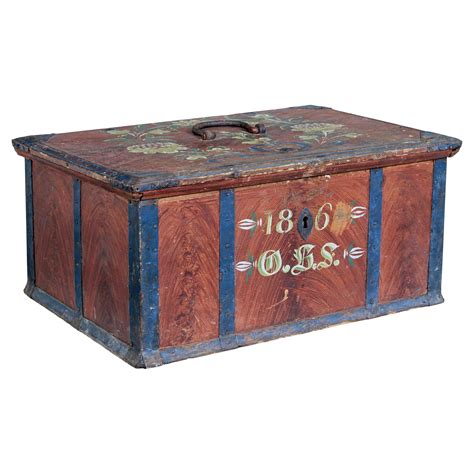 Swedish 18th Century Carved Pine Folk Art Painted Box At 1stDibs