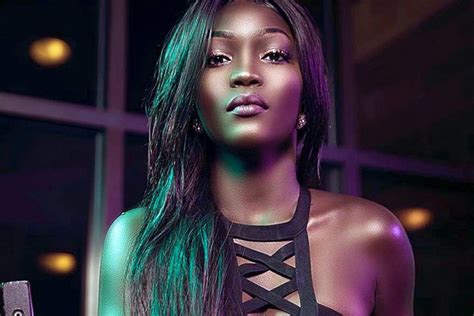 Meet The Beautiful Sudanese Model Nicknamed The “queen Of The Dark” Model Blonde Beauty High