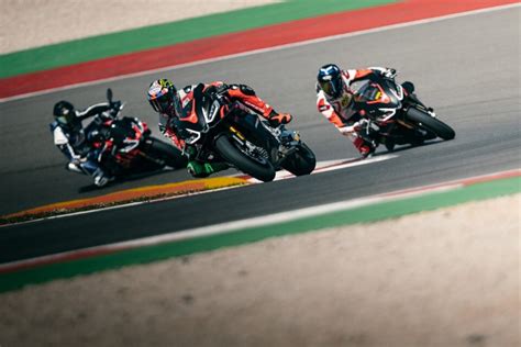 Aprilia Pro Experience In Pista A Misano Coi Piloti Della MotoGP