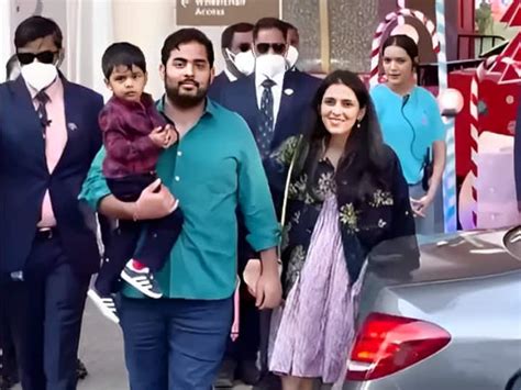 Mukesh Ambani Grandson Prithvi Ambani Viral Images Know About Akash Ambani And Shloka Mehta