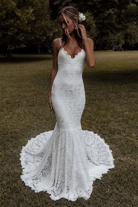 Pearl Wedding Dresses Best 10 Pearl Wedding Dresses Find The Perfect Venue For Your Special