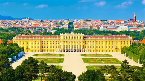 Visit Schönbrunn Palace Vienna and Know About The Timings, Location & More