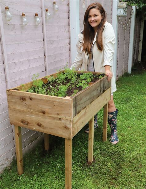 How to make a raised garden bed with legs! - Dainty Dress Diaries