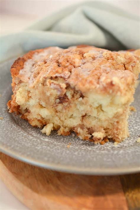 Easy Cinnamon Roll Coffee Cake Sweet Pea S Kitchen