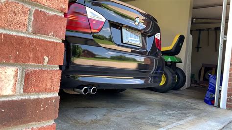 Bmw E N With Magnaflow Muffler And Secondary Cat Delete Youtube