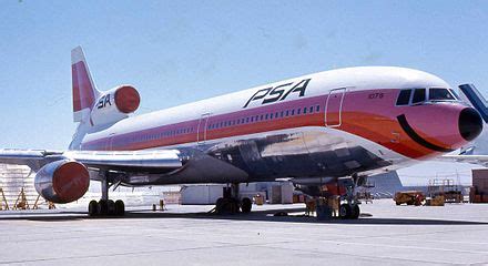 Lockheed L-1011 TriStar - Wikipedia