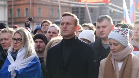 Alexei Navalny oppositore di Putin da decenni è morto Ore12