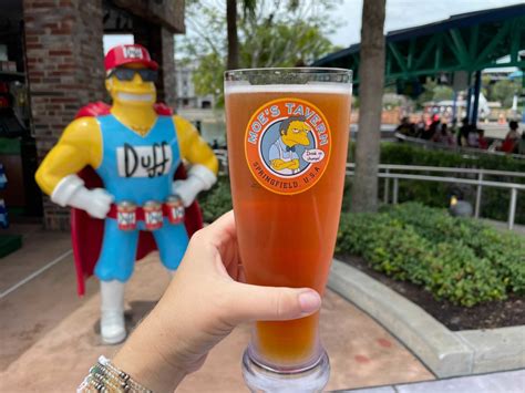 Review Dufftoberfest Beer Makes A Triumphant Return To Moes Tavern