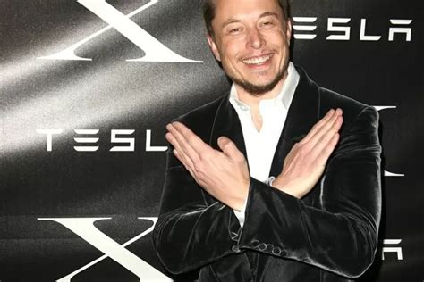 Elon Musk Bos Tesla Dan Space X Menjadi Orang Terkaya Di Dunia Tahun