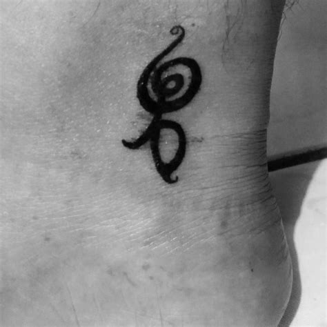 40 Inspiring Hakuna Matata Symbol Tattoos Its Meaning