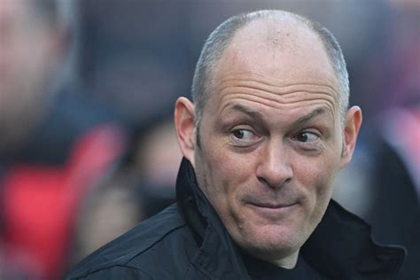 Millwall can keep 'industrious' player with easy contract move