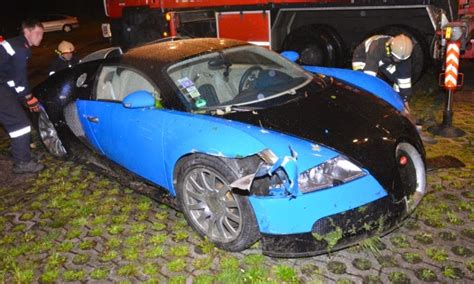 Bugatti Veyron Has a Nasty Crash in Austria - autoevolution