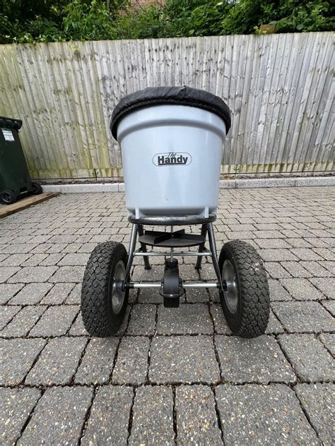 The Handy Ths Kg Lb Broadcast Spreader Excellent Condition