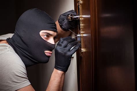 How To Prevent Burglars From Disabling Home Alarm Systems