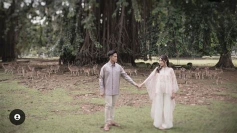 Intip Mesranya Kaesang Pangarep Dan Erina Di Foto Prewedding Vlix Id