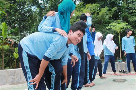 outbond kelas xii ta  sma negeri  yogyakarta jl mt flickr