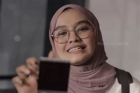 Biodata Lengkap Salma Salsabila Profl Usia Agama Hingga Ig Dan