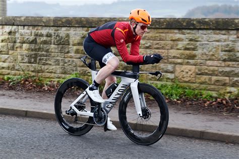 Canyon Speedmax CFR AXS review | 220 Triathlon