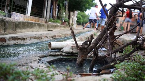 En el barrio La Primavera de Cúcuta las aguas negras se desbordaron