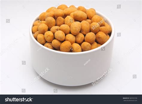 peanuts coated   royalty  licensable stock