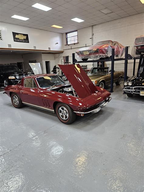 Car Garage Hidden Gems : r/musclecar