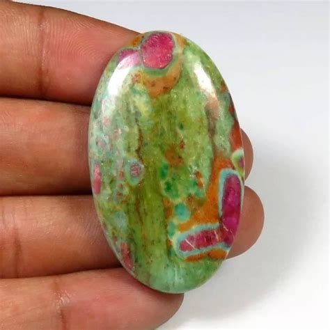 Naturel Rubis Fuchsite Cabochon X Mm Lisse Ovale Gemme Cts