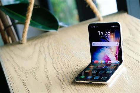 Huawei P50 Pocket Najnoviji sklopivi telefon Maćoni