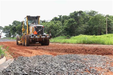 Prosseguem as obras de pavimentação no Núcleo Isaura Pitta Garms