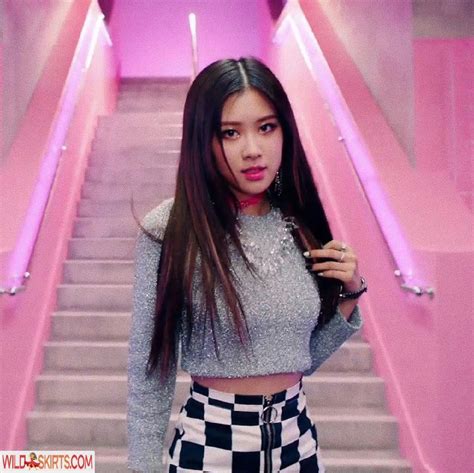 Rosé Nude Leaked Photos and Videos WildSkirts