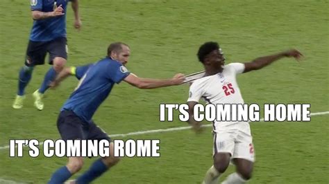 El Agarrón De Chiellini A Saka Lo Mejor De Los Memes De La Final De La