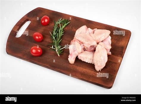 Raw Chicken Wings High Resolution Stock Photography And Images Alamy