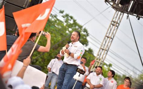 Lenin Pérez cierra campaña en su terruño El Sol de la Laguna