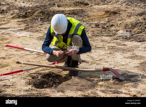 Archaeology Excavation Shovel Hi Res Stock Photography And Images Alamy