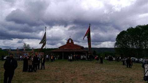 Pendones Alubias Y Bailes Regionales En La Romer A De Villasfr As