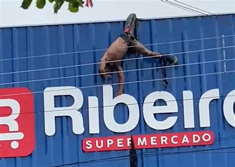 Trabalhador Fica Pendurado Em Fachada De Supermercado Ap S Sofrer