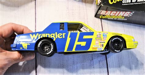 Vintage Dale Earnhardt Sr No 15 Diecast Car 1/24 Scale - Etsy