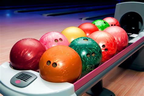 How to Choose a Bowling Ball: A Guide to Mastering the Fine Margins