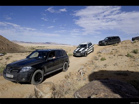 Mercedes Benz Glk Class Off Roading Caricos