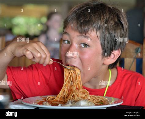 Assiette Avec Spaghetti Banque De Photographies Et Dimages à Haute