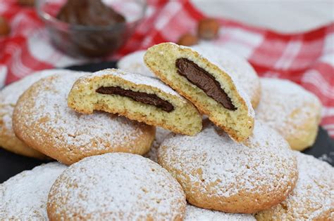 Biscotti Cuor Di Nocciola Semplici E Gustosi Tuorlo Rosso