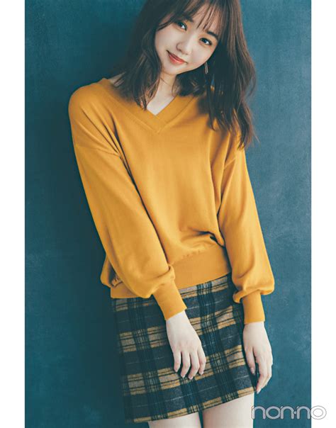 2019秋冬トレンド★ Vネックニットで女度がグッと上がるってウワサ！ Fashion Long Sleeve Blouse Bell