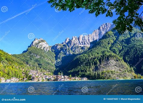 Lago Di Alleghe In The Fall Stock Photo Image Of Tourism Quiet