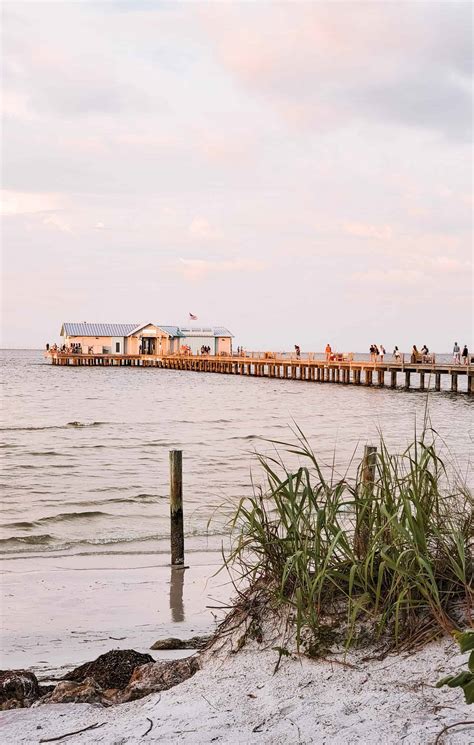 Prettiest Clear Water Beaches In Florida Reviewed By A Local