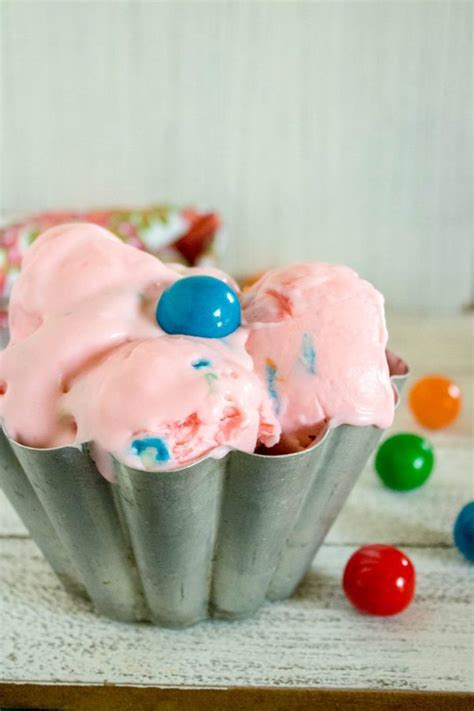 Easy Homemade Bubble Gum Ice Cream No Churn Ice Cream Bubblegum Ice